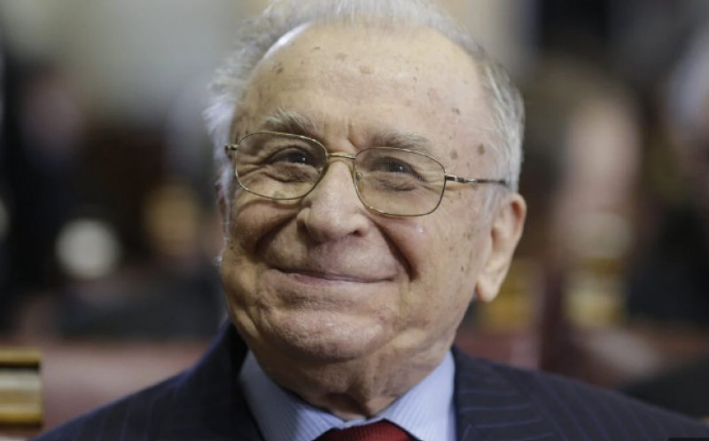 Ion Iliescu va fi audiat acasă de procurori în dosarul Mineriadei / Petre Roman s-a prezentat deja la Parchetul General / Gelu Voican Voiculescu a cerut o reprogramare
