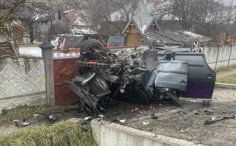 Accident grav pe un drum din Cluj: O femeie a fost transportată la spital