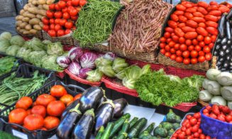 Cum stăm cu pesticidele din farfurie? Câte din cele peste 4.300 de probe analizate în 2024 au avut peste maxim
