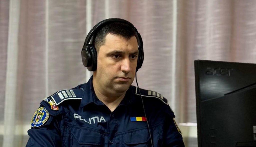 Viață salvată prin telefon. Un operator 112 a convins un bărbat să nu se arunce de pe stâlp