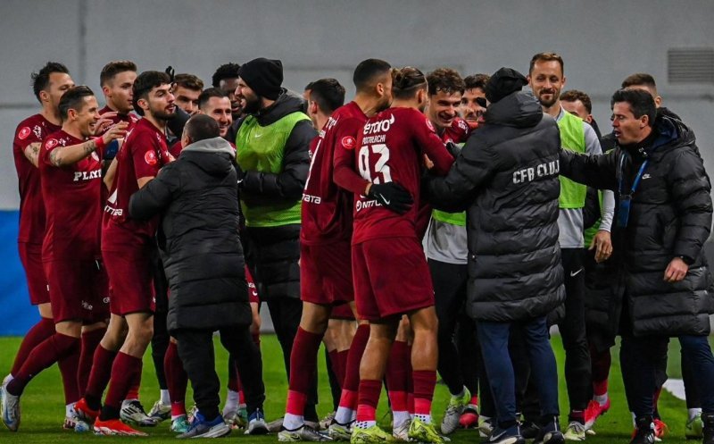 Fostul internațional dat afară de CFR Cluj ajunge la o rivală la titlu din Superligă