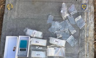 Speriat de vameși, un traficant a încercat să scape de droguri pe Aeroportul Cluj. N-a fost suficient