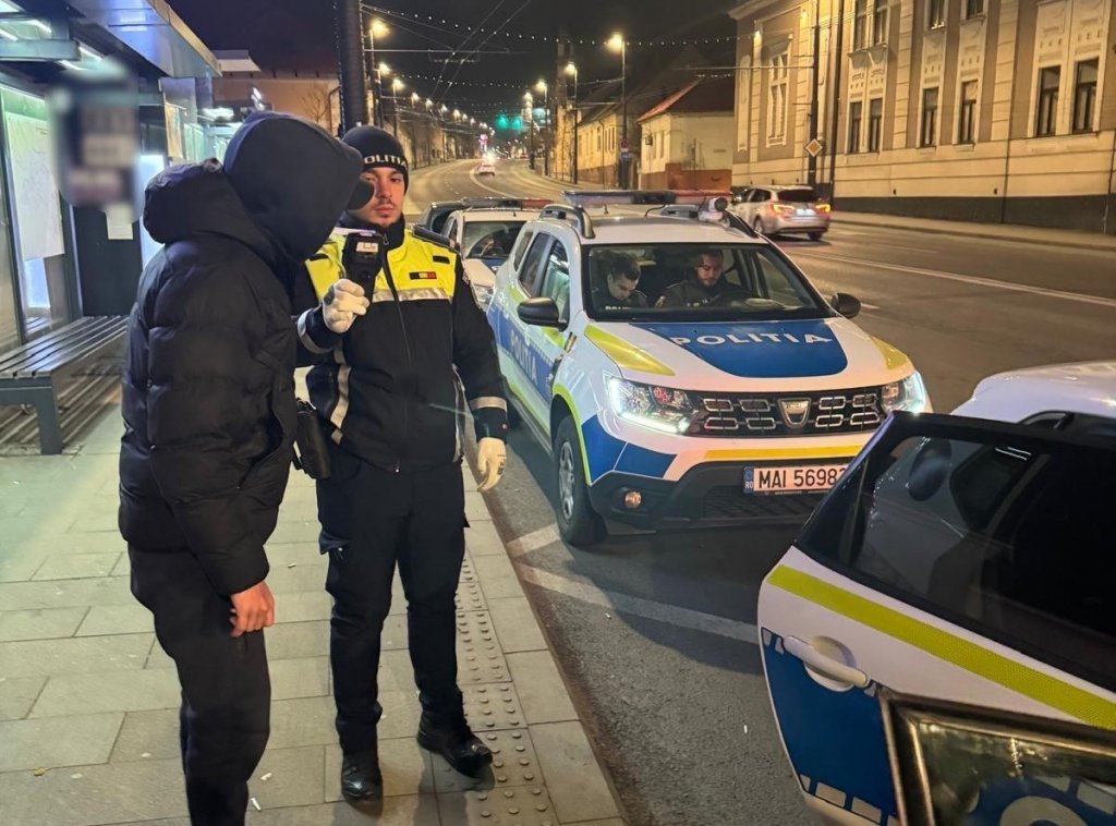 Tragedie evitată în Cluj: Polițiștii au oprit în trafic un șofer beat criță. Ce alcoolemie avea