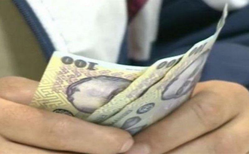 Poveste reală cu muncitori "de import". "Vin targetați: când ating 2500 de euro fix, dispar! Seara zâmbeau, dimineața nu mai erau nicăieri"