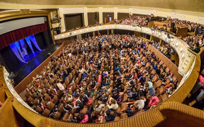 Călătorii fabuloase și miracolul iubirii fraterne, temele spectacolelor din weekend de la Teatrul de Păpuși 'Puck'