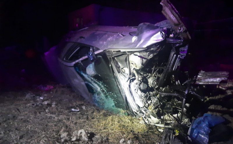 Accident grav produs noaptea trecută în Cluj: Un tânăr a fost transportat la spital
