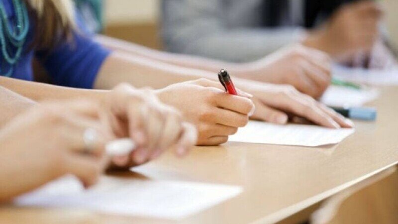 Te pregătești pentru Medicină? Au început înscrierile la cursurile pregătitoare pentru admiterea la UMF Cluj