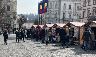 Ce mărțișoare se poartă în 2025. VEZI prețurile vestitorilor primăverii la târgurile din Cluj-Napoca / Plus câteva cadouri de 8 Martie