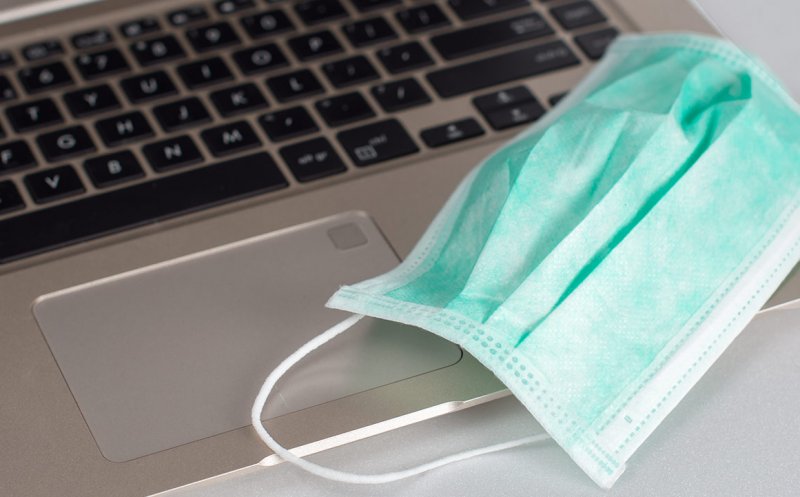 ChatGPT, medic de familie? Ce riști când ceri diagnostice și tratamente de la roboți virtuali