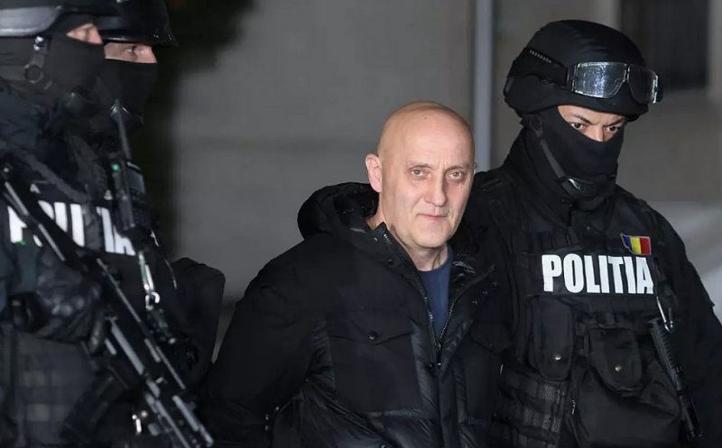 Mandat de arestare în lipsă pentru Horațiu Potra / Omul lui Georgescu a plecat din țară înainte de perchezițiile care au scos la iveală milioanele de dolari, armele şi lingourile de aur din casa acestuia