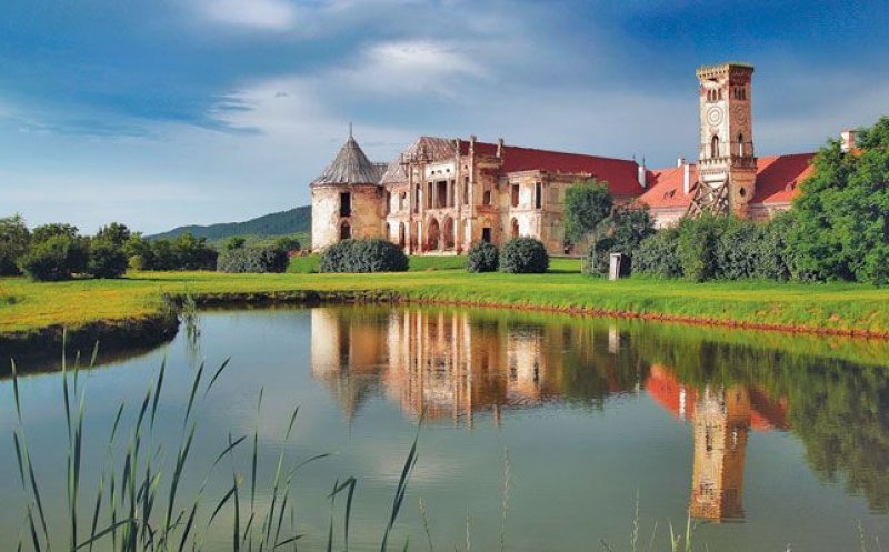 Top 7 obiective turistice de vizitat în Cluj, în martie / Ați fost la ”Micul Versailles” al Transilvaniei?