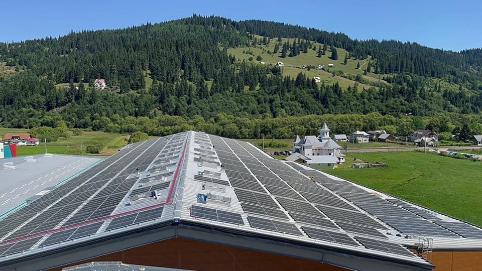 O firmă de panouri fotovoltaice din Cluj cu afaceri de 47 mil. lei se extinde și va deschide o filială în Italia