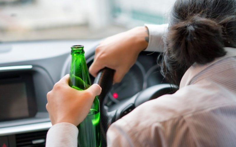 Clujeancă de 50 de ani, beată mangă la volan. Poliția a oprit-o în centrul orașului