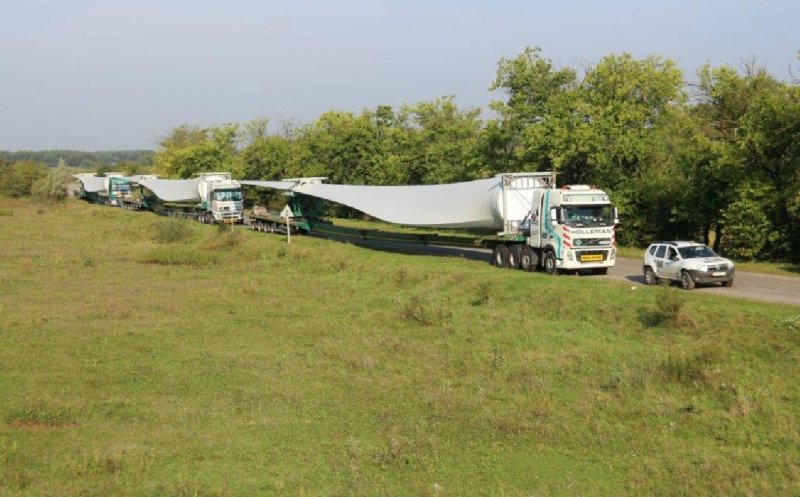 Nouă transporturi uriașe trec prin Cluj. Sunt însoțite de echipaje ale Poliției Rutiere