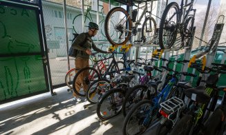 500 locuri noi pentru biciclete, distribuite în 10 noi spații securizate. Unde se află