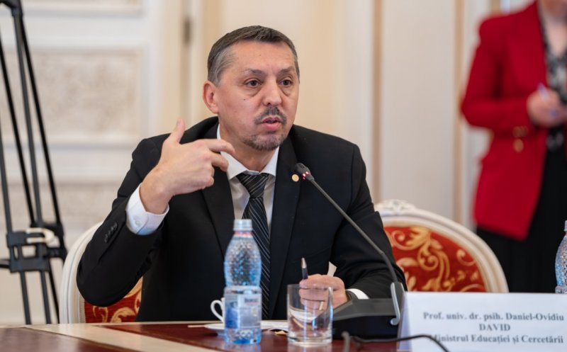 Prevenirea consumului de droguri în școli. David: Avem în psihologie „regula mortului”. Poate ar trebui să le spunem elevilor ce să facă, nu doar ce să nu facă