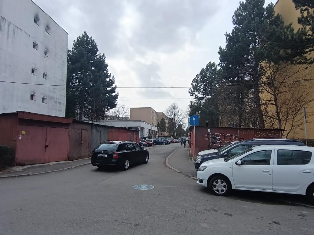 De ce „scapă” de la demolare unele garaje din spatele blocurilor / Explicația municipalității