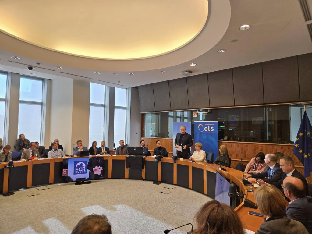 Europarlamentarul clujean Vasile Dîncu: „Paradoxul demografiei din ultimele decenii este că, pe măsură ce nivelul de trai crește, numărul de copii scade”