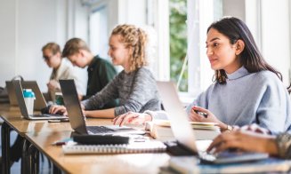 Daniel David spune că la UBB a interzis evaluarea studenților pe teme scrise acasă: Este o prostie, într-o lume în care există IA