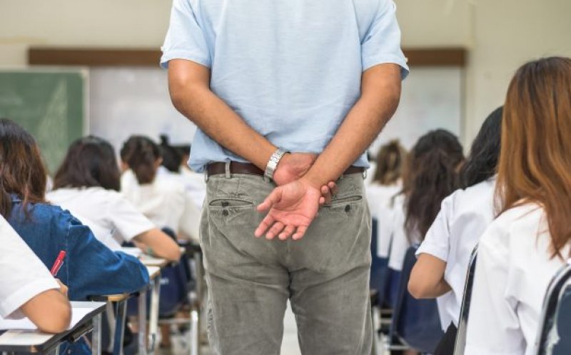 Profesor din Cluj, reținut pentru agresiune sexuală asupra elevilor