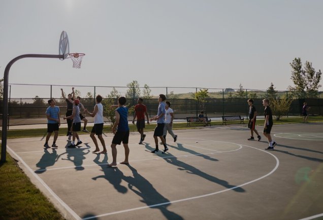 Ministerul Educației a publicat LISTA concursurilor sportive pentru care elevii pot lua bursă de merit