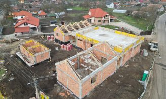 Comuna din Cluj care își face Centru Cultural cu muzeu, foaier, sală de conferință. Lucrările sunt în plină desfășurare