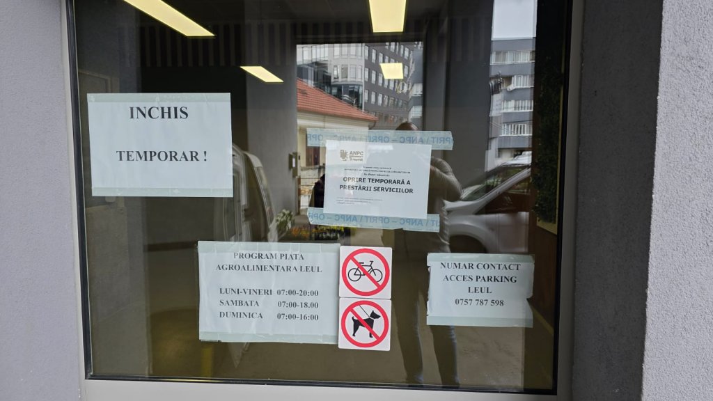 S-a redeschis Piața Mihai Viteazul din Cluj-Napoca. A fost închisă pentru mizerie, gândaci și marfă expirată