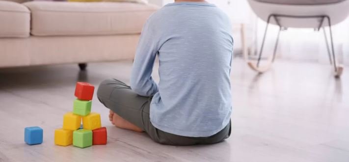 Un dezechilibru între două proteine din creier, asociat cu simptome asemănătoare autismului