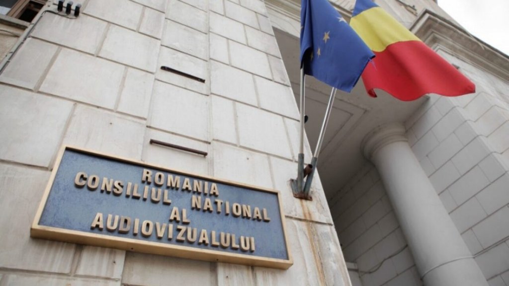 CNA șterge de pe TikTok și Facebook clipuri cu Crin Antonescu de la mitingul din Cluj, postate pe mai multe conturi. Vezi motivul invocat