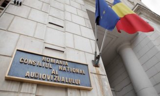 CNA șterge de pe TikTok și Facebook clipuri cu Crin Antonescu de la mitingul din Cluj, postate pe mai multe conturi. Vezi motivul invocat