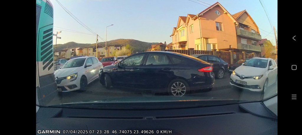 Trafic à la Floreşti: "Cum să intri pe contrasens, ca apoi să faci tot dreapta??? Acum le-am văzut pe toate!"