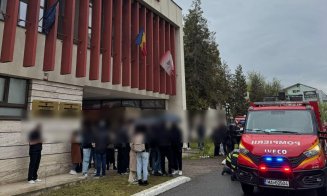 IPJ Cluj, precizări după incidentul de la UTCN: Anchetă pentru nerespectarea normelor de securitate. Zeci de persoane, evacuate