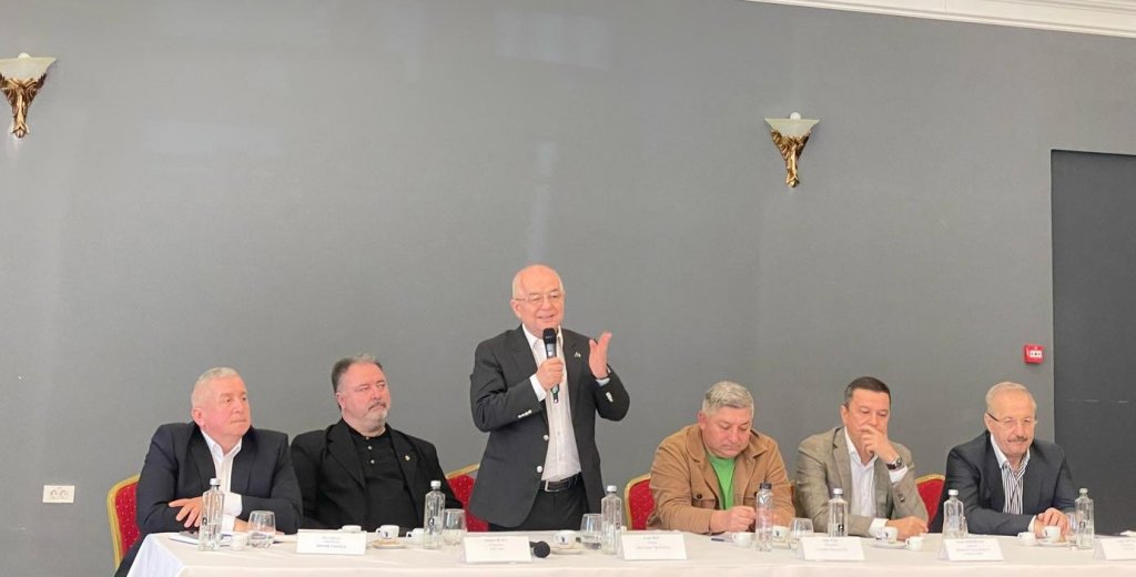 Liberalii și social-democrații, întâlnire importantă la Cluj pentru campania lui Crin Antonescu