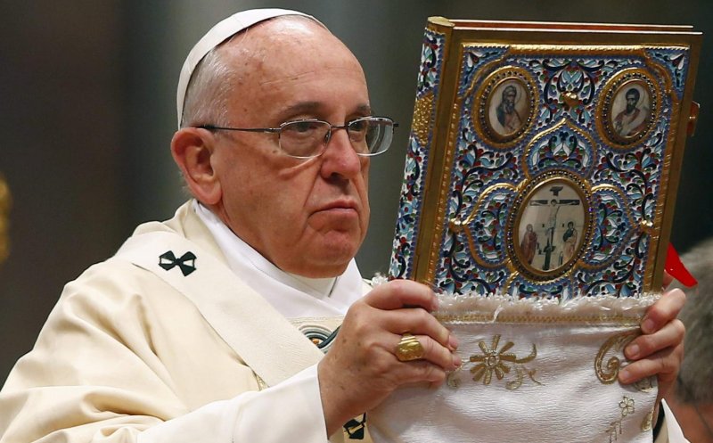 Papa Francisc a murit. Suveranul Pontif avea 88 de ani