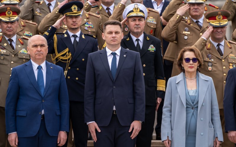 Mircea Abrudean, alături de Ilie Bolojan la evenimentul dedicat Zilei Forțelor Terestre: „Vremurile ne obligă să investim inteligent în dotarea și modernizarea Armatei Române”