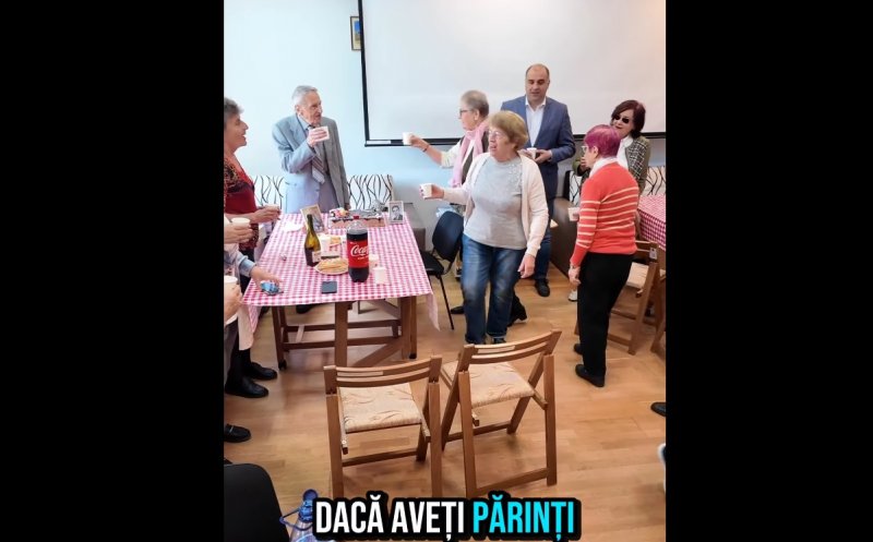 La Centrele de zi pentru vârstnici din Cluj-Napoca, seniorii dansează, pictează, joacă șah, învață limbi străine