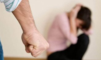 Femeie cu handicap psihic, forțată să se prostitueze în Cluj-Napoca. Agresorul a fost reținut de DIICOT