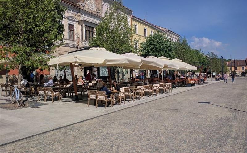 Ce salariu poți primi ca sezonier în HoReCa? Cluj-Napoca, printre orașele cu cei mai activi angajatori