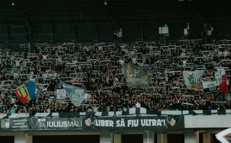 Reacția fanilor Universității Cluj, după ce CFR a restricționat vânzarea biletelor pentru Derby: "Au decis să amputeze meciul orașului"