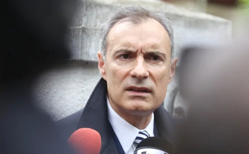 Prima reacţie a fostului șef-adjunct al SRI, Florian Coldea, pe subiectul pozelor publicate de Elena Lasconi