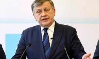Crin Antonescu, după afișarea rezultatelor exit-poll: "Democrația înseamnă o bătălie. Așteptăm să numărăm fiecare vot"