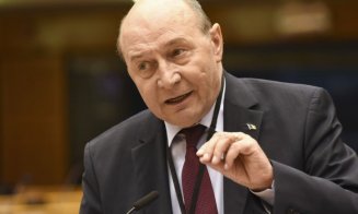 Băsescu: "Ar fi groaznic pentru România să avem un şef de galerie care ajunge preşedinte fără să fi practicat nicio meserie"