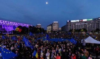 Impresionant miting pro-Europa în Bucureşti.  Mesaj pentru diaspora: ''Nu ne permitem riscul de a nu mai face parte din UE''