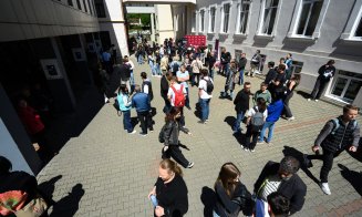 Sute de elevi au participat la simularea examenului de admitere la Universitatea Tehnică din Cluj-Napoca și la Ziua Porților Deschise