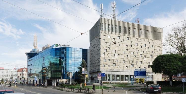 Zeci de arhitecți cer Primăriei din Cluj-Napoca să cumpere clădirea Palatul Telefoanelor