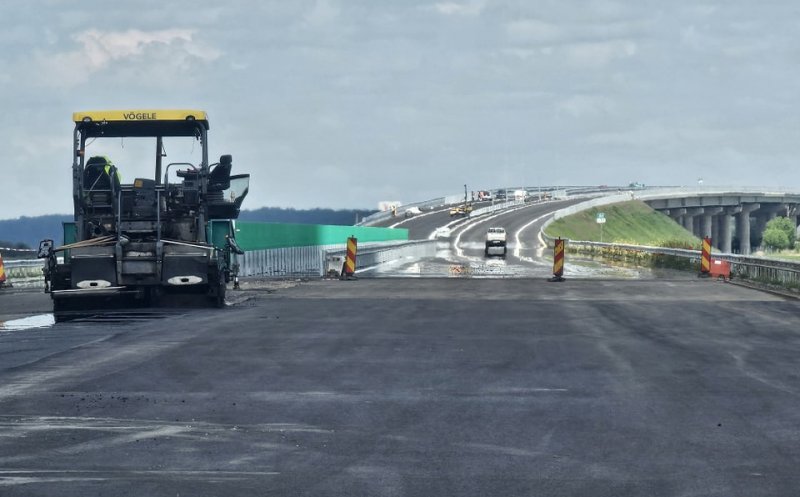 Începe construcția pe un nou lot a autostrăzii care va lega Clujul de Moldova