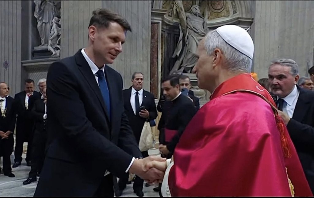 Mircea Abrudean s-a întâlnit cu Papa Leon al XIV-lea. Ce i-a transmis suveranului pontif