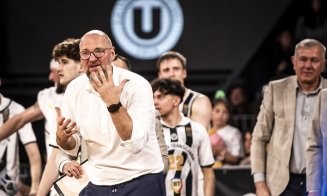 Avertismentul antrenorului de la U-BT înainte ca semifinala să se mute la Vâlcea: "Am controlat partidele, dar seria nu e gata"