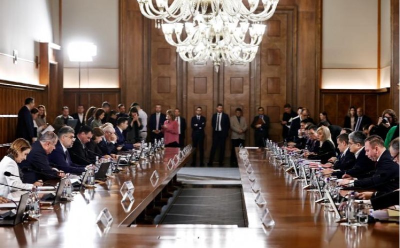 Scenariile posibile pentru viitorul Guvern al României. Bolojan, noul premier?