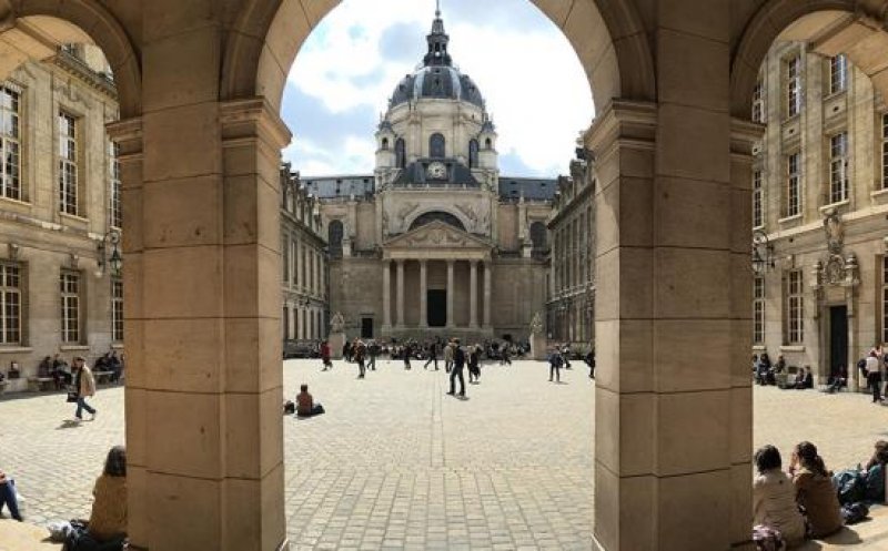 Ce a scris Universitatea Sorbona din Paris despre fostul doctorand, Nicușor Dan
